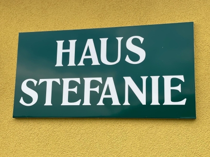 Schild Haus Stefanie